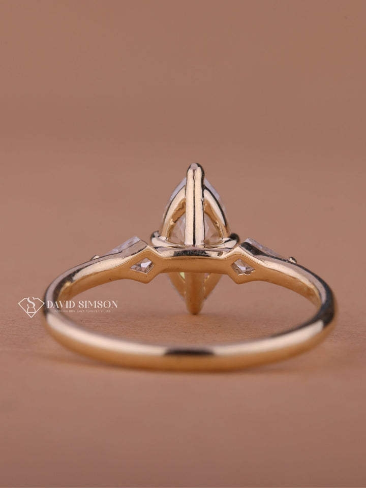 1.50CT-2.50CT Marquise Cut Moissanite Diamond Three Stone Engagement Ring