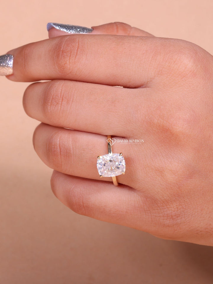 2.0CT-3.0CT Cushion Cut Moissanite Hidden Halo Diamond Engagement Ring