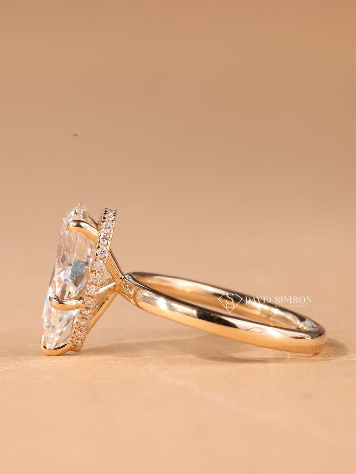 4.50CT-5.50CT Pear Cut Moissanite Hidden Halo Diamond Engagement Ring