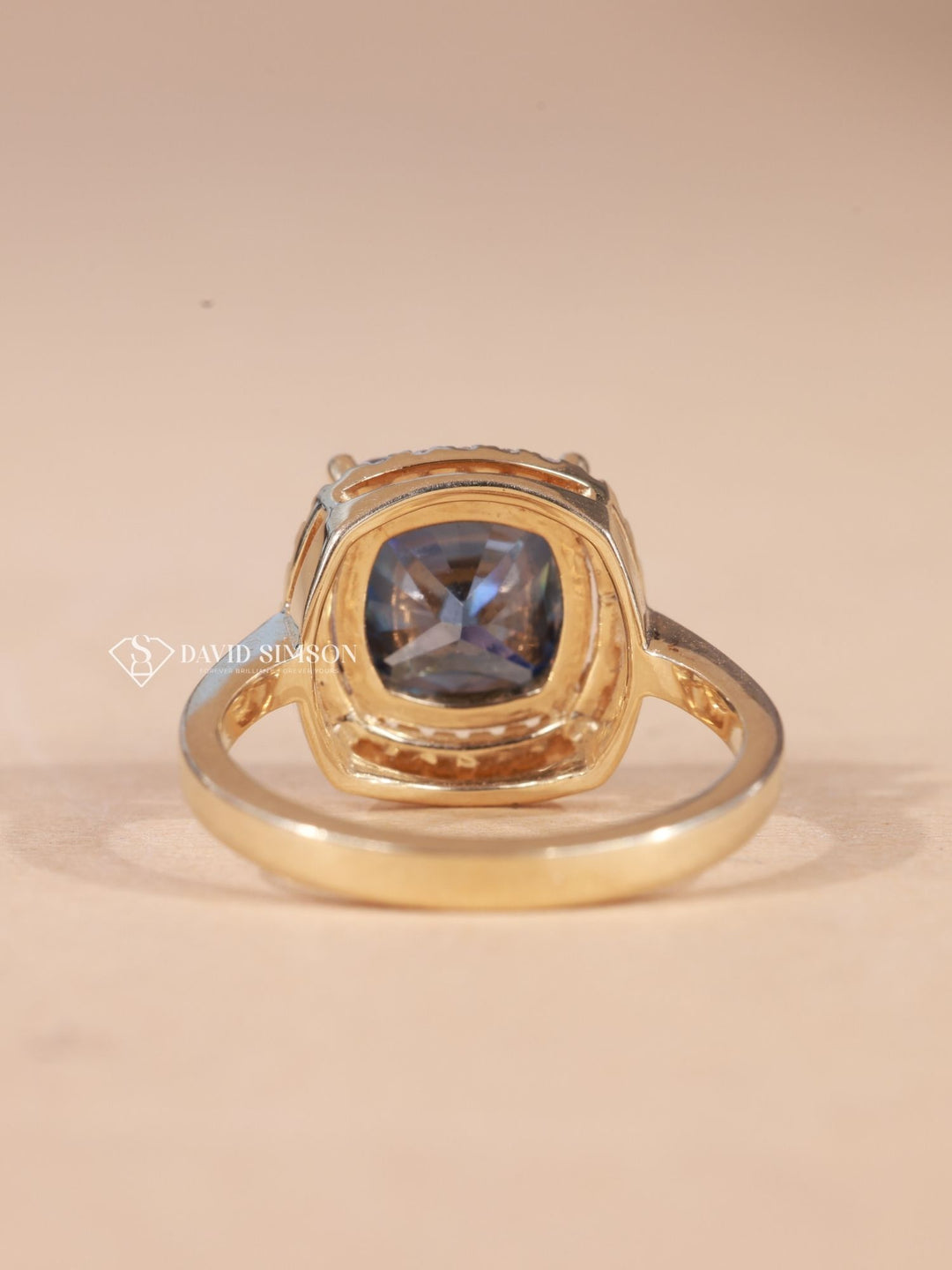 2.0CT-3.0CT Blue Cushion Cut Moissanite Diamond Halo Engagement Ring