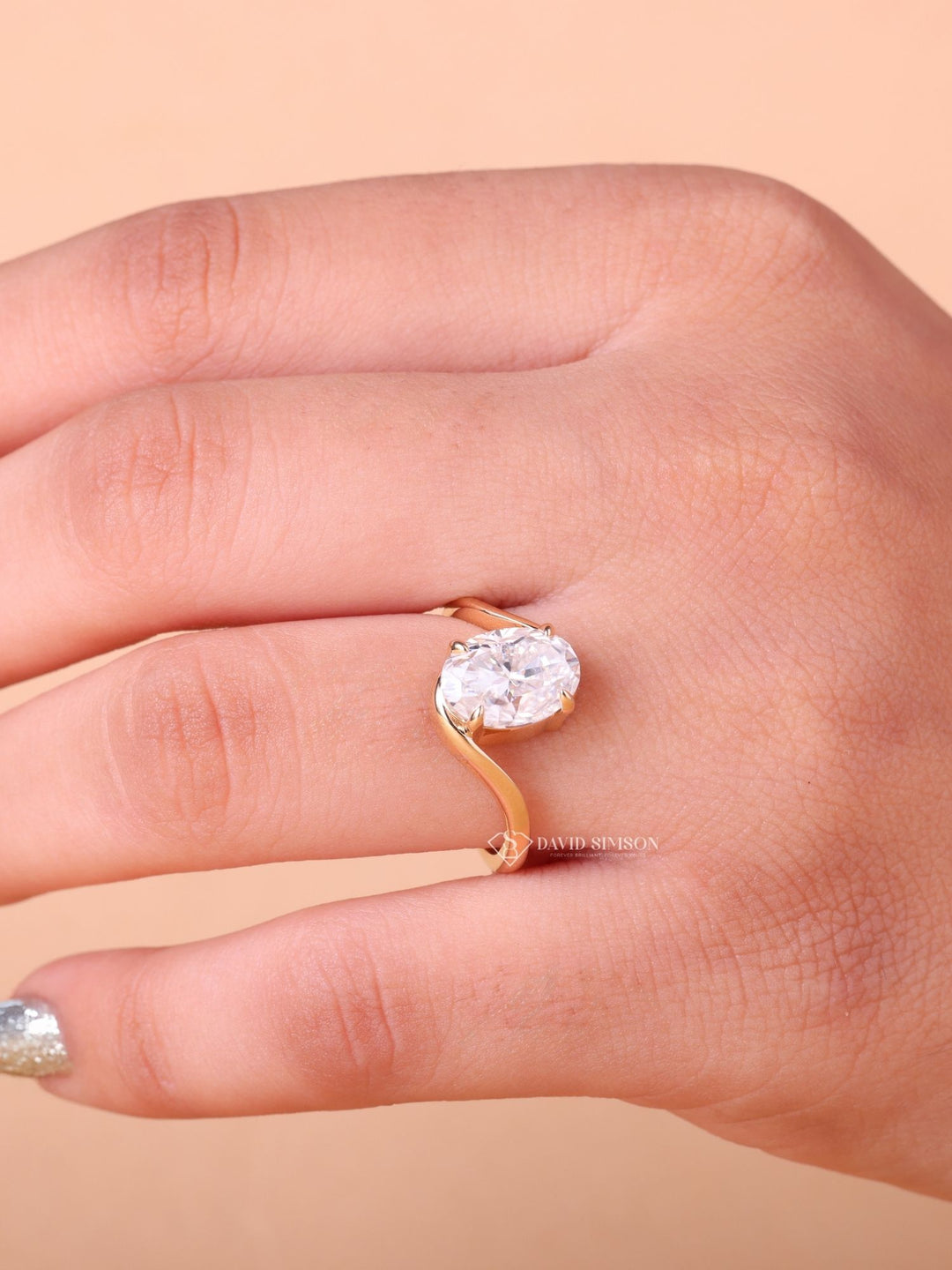 3.0CT-4.0CT Oval Cut Moissanite Diamond Bypass Engagement Ring