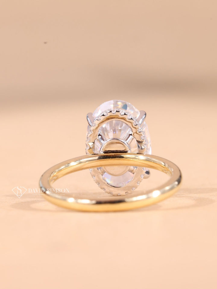 4.0CT-6.0CT Oval Cut Moissanite Hidden Halo Diamond Engagement Ring