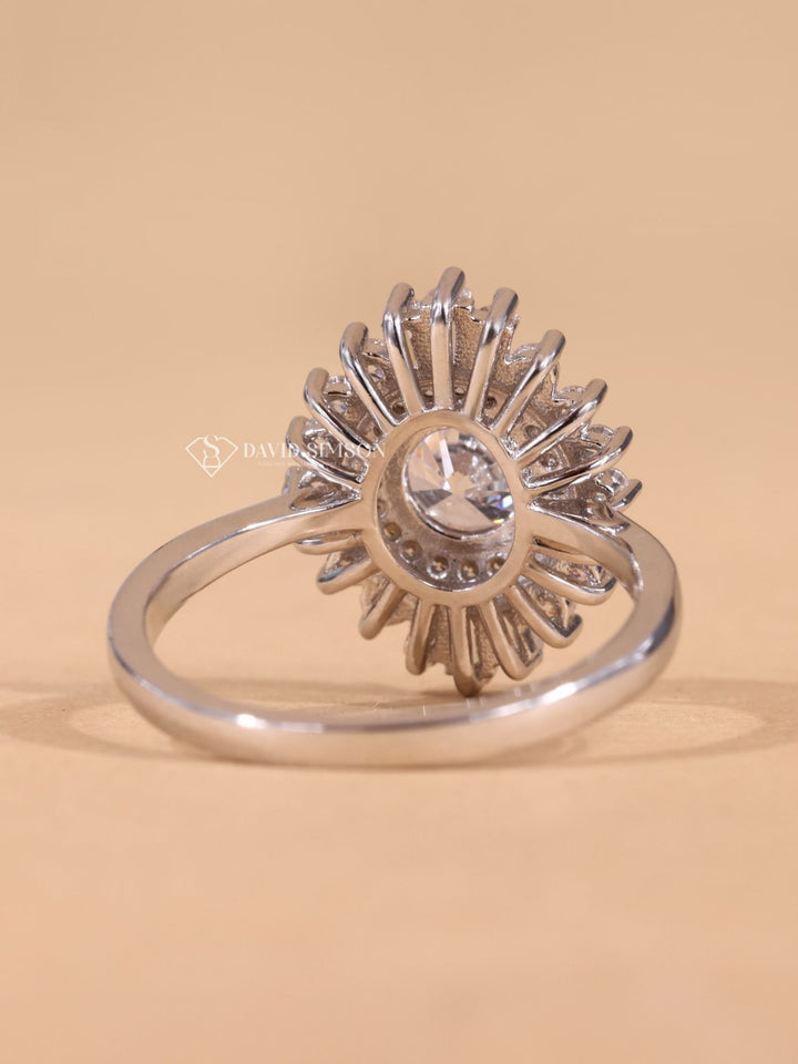 0.50CT-1.50CT Round Cut Moissanite Diamond Halo Cluster Engagement Ring