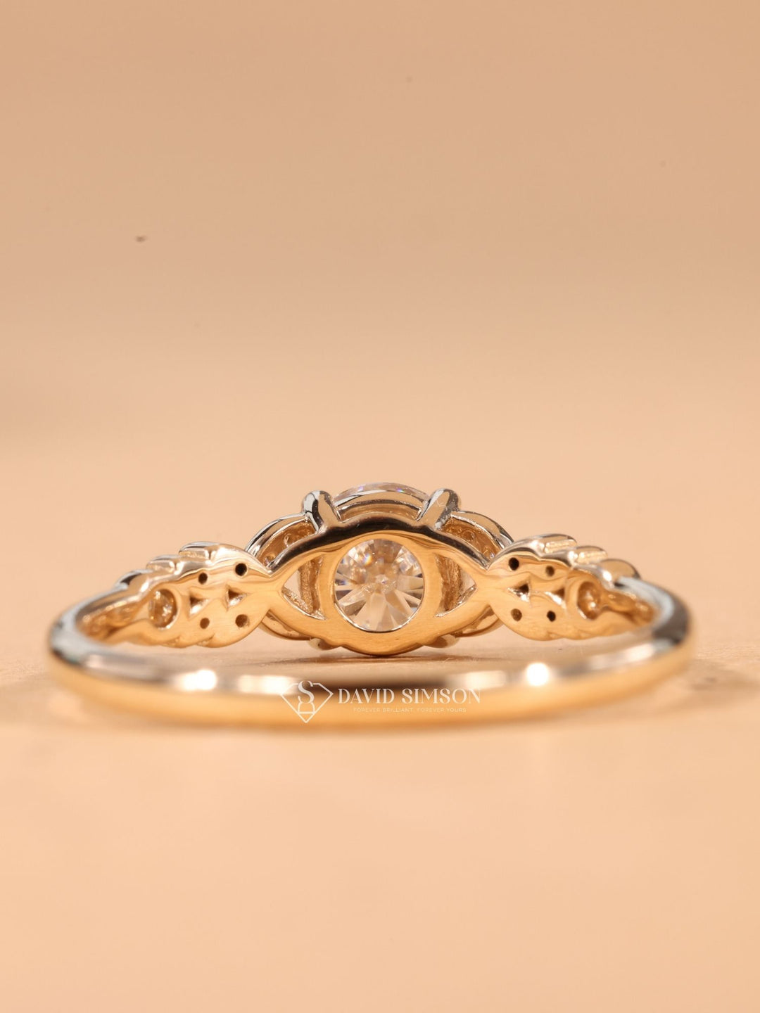 1.0CT-2.0CT Round Cut Moissanite Vintage Milgrain Pave Diamond Engagement Ring