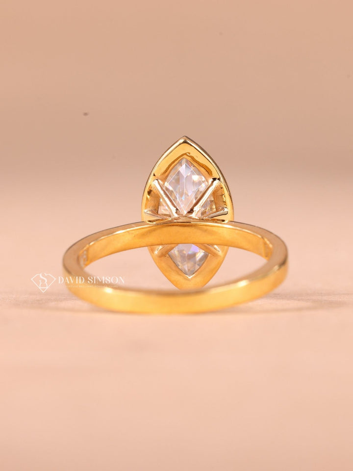 3.0CT-4.0CT Bezel Set Marquise Cut Moissanite Diamond Engagement Ring