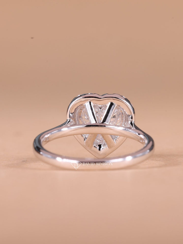 2.0CT-3.0CT Heart Shape Moissanite Halo Diamond Engagement Ring