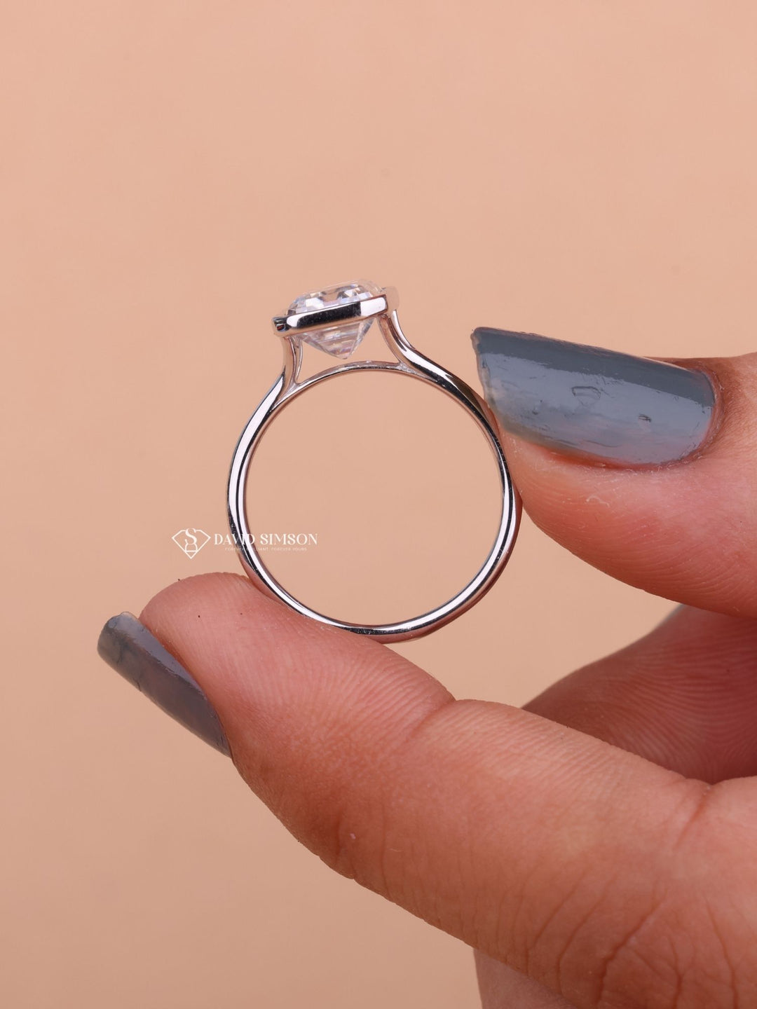 2.0CT-4.0CT Bezel Set Emerald Cut Moissanite Diamond Engagement Ring