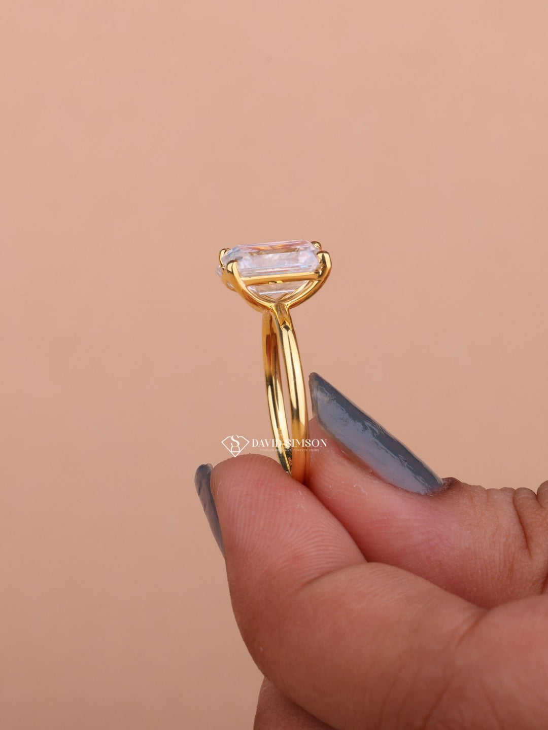 3.0CT Emerald & 2.50CT Pear Cut Moissanite Diamond Toi et Moi Engagement Ring