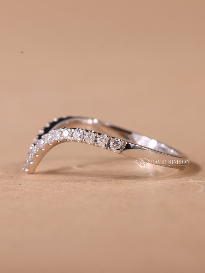 Round Cut Moissanite Diamond Curved Wedding Band