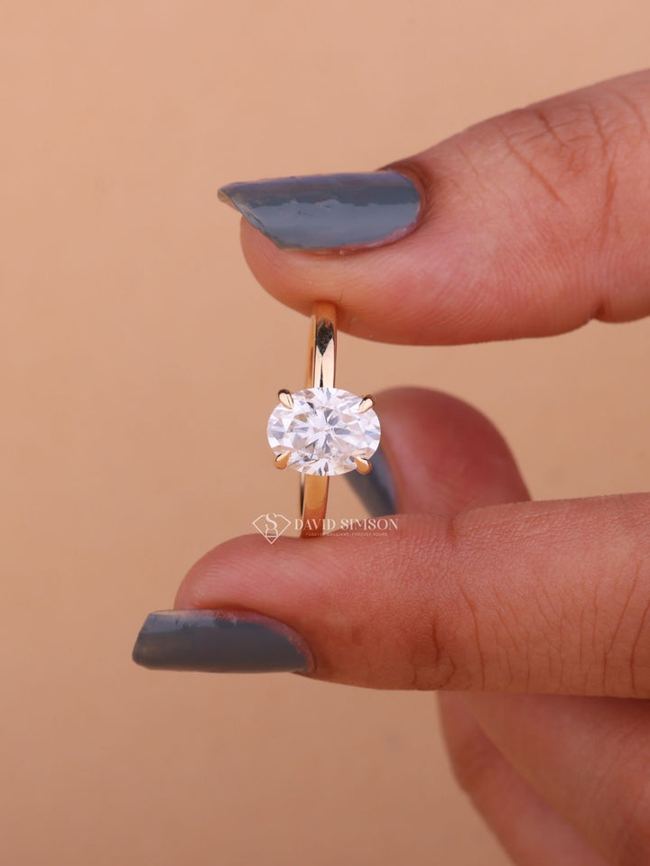 2.0CT-3.0CT Oval Cut Moissanite Diamond Hidden Halo Engagement Ring