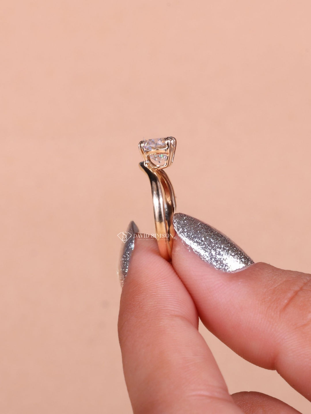 1.50CT-2.50CT East West Oval Cut Moissanite Diamond Wave Engagement Ring