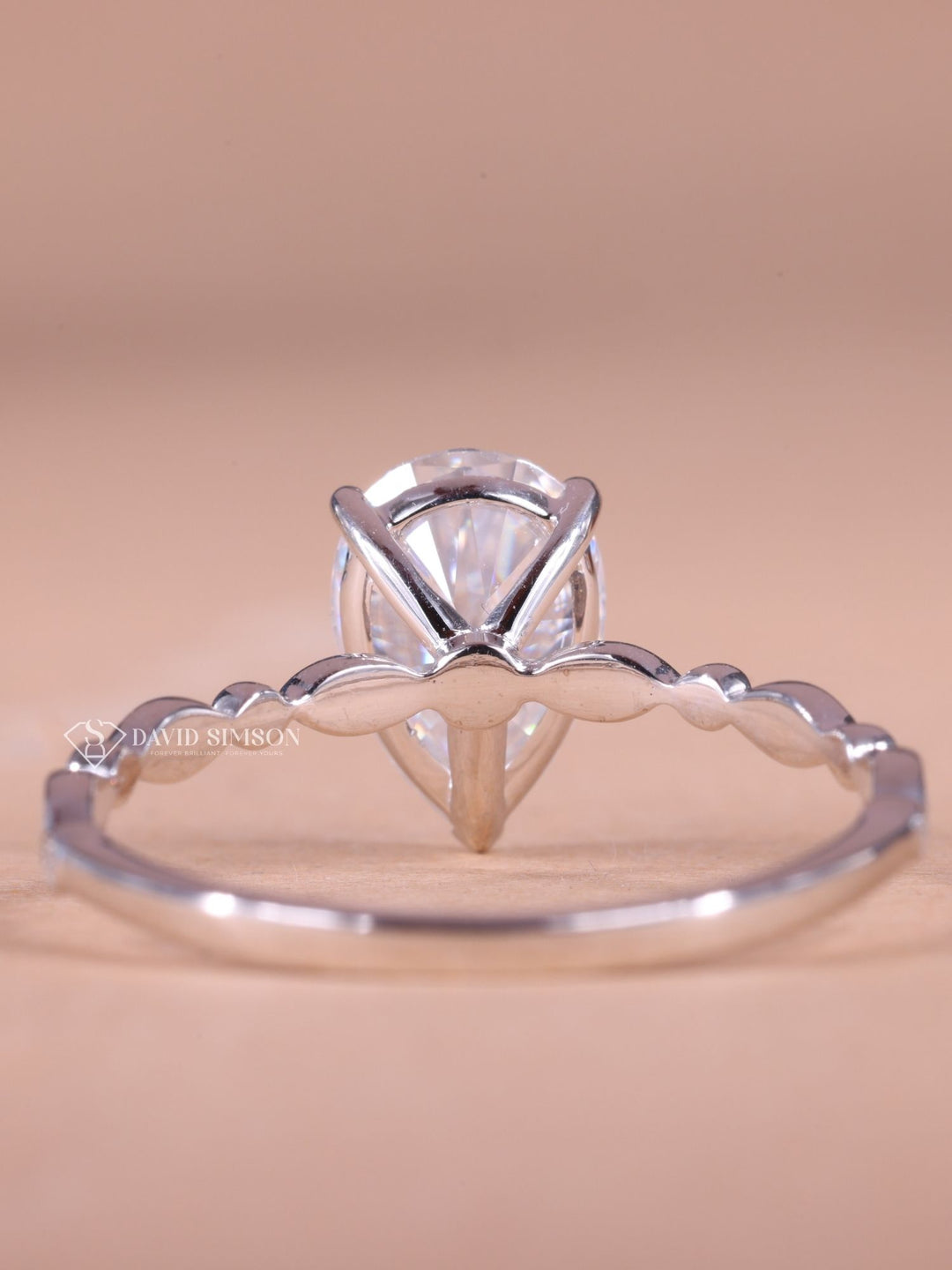 2.0CT-3.0CT Pear Cut Moissanite Vintage Pave Diamond Engagement Ring