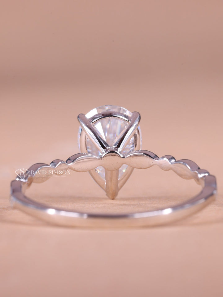 2.0CT-3.0CT Pear Cut Moissanite Vintage Pave Diamond Engagement Ring