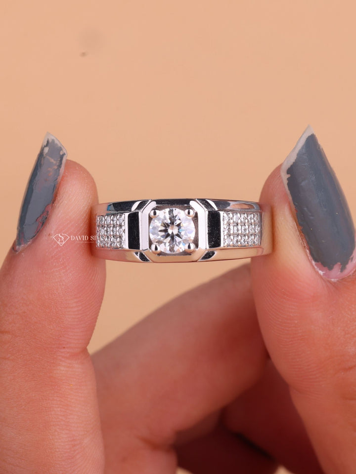 Round Cut Moissanite Diamond Pave Men's Wedding Ring