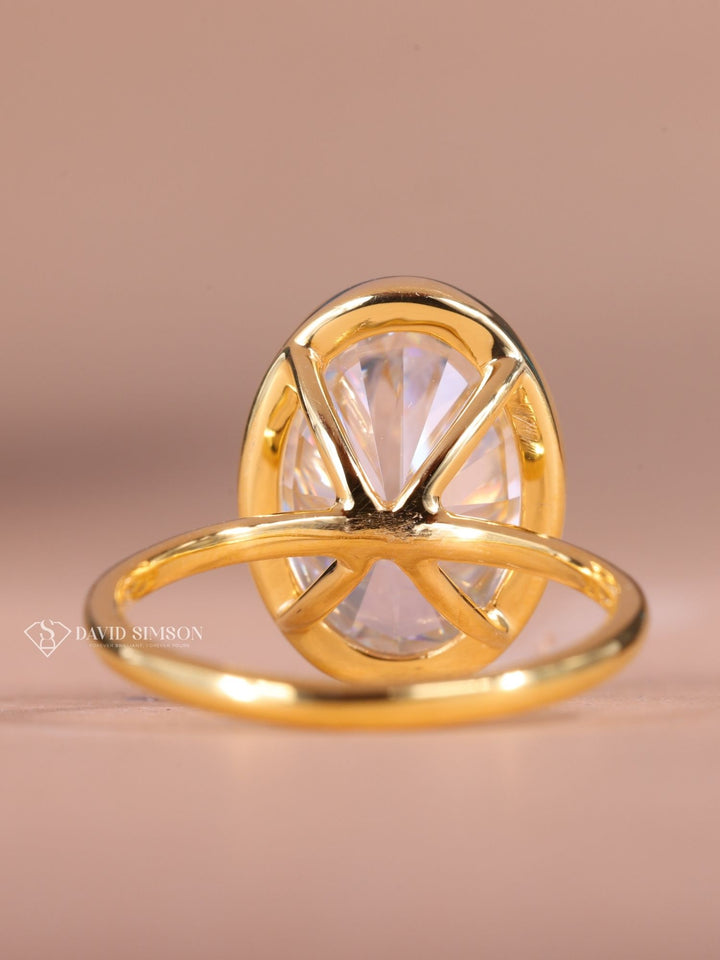 6.0CT-8.0CT Oval Cut Moissanite Diamond Bezel Set Engagement Ring