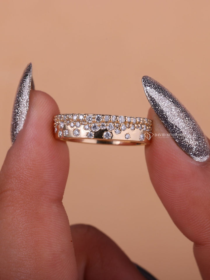 Round Cut Moissanite Diamond Flush Setting Wedding Band