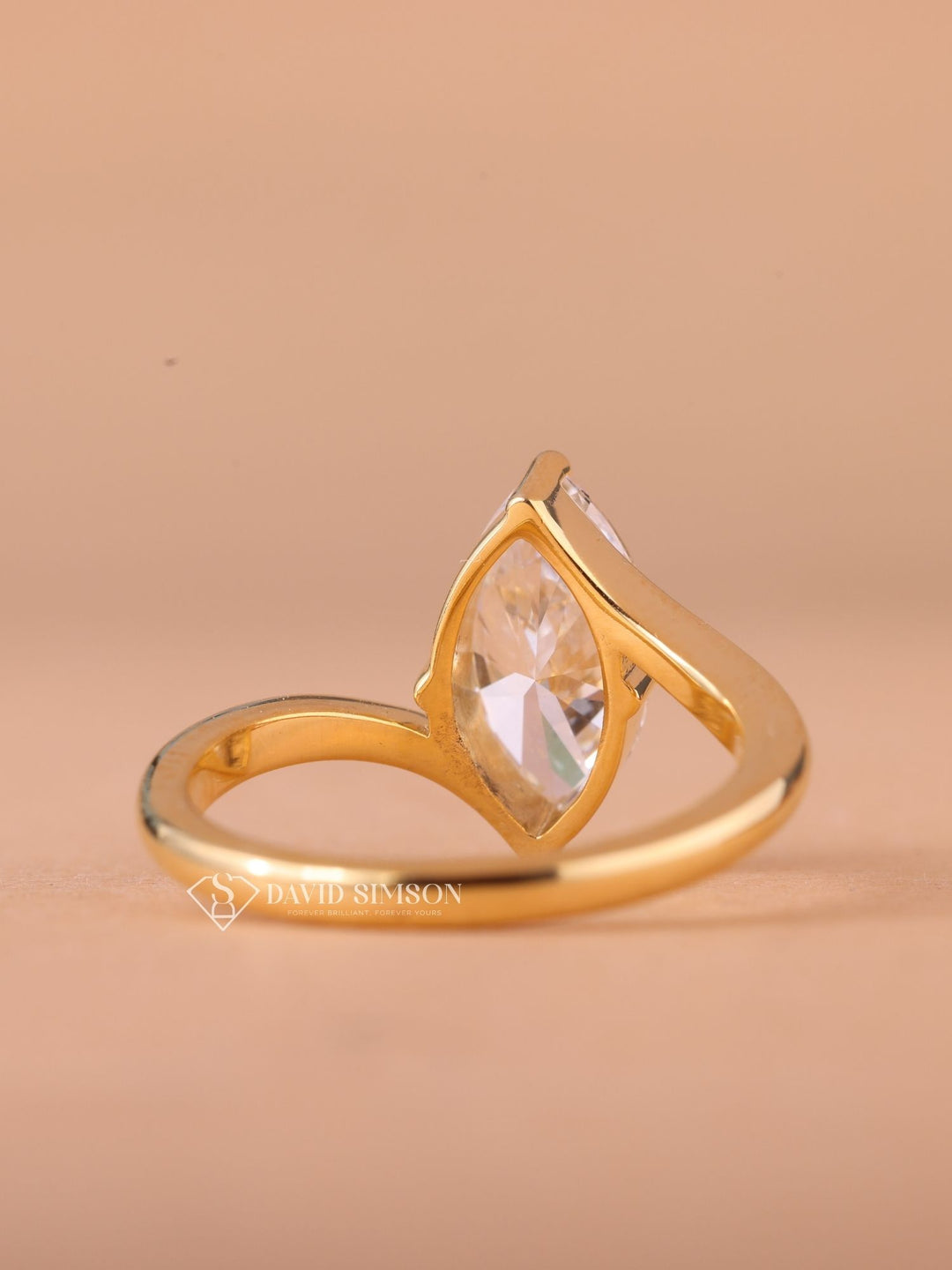 2.0CT-3.0CT Marquise Cut Moissanite Diamond Bypass Engagement Ring