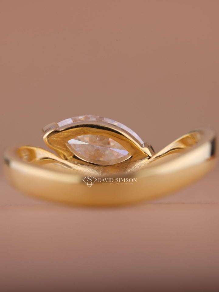 1.0CT-3.0CT East West Marquise Cut Moissanite Unique Diamond Engagement Ring