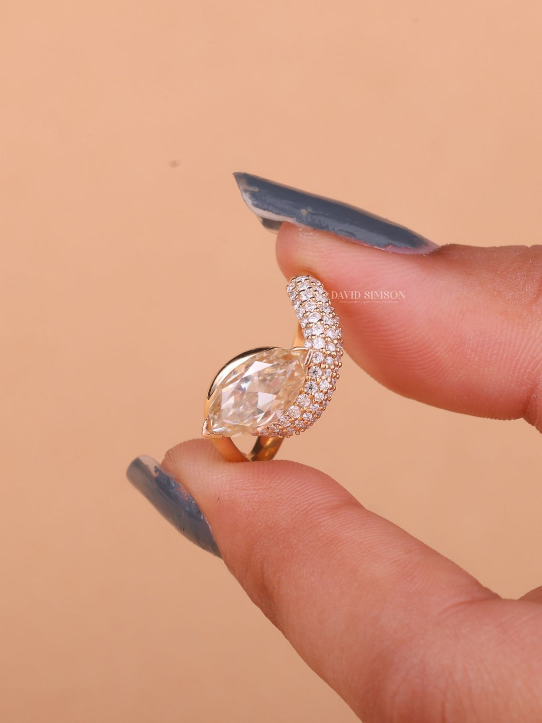 2.50CT-3.50CT Yellow Marquise Cut Moissanite Diamond Unique Engagement Ring