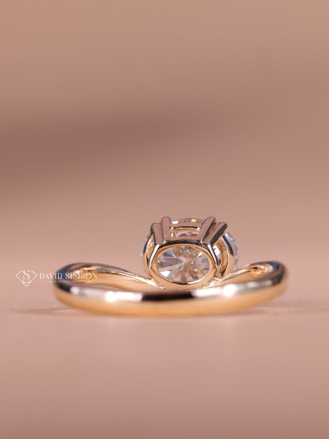 1.50CT-2.50CT East West Oval Cut Moissanite Diamond Wave Engagement Ring