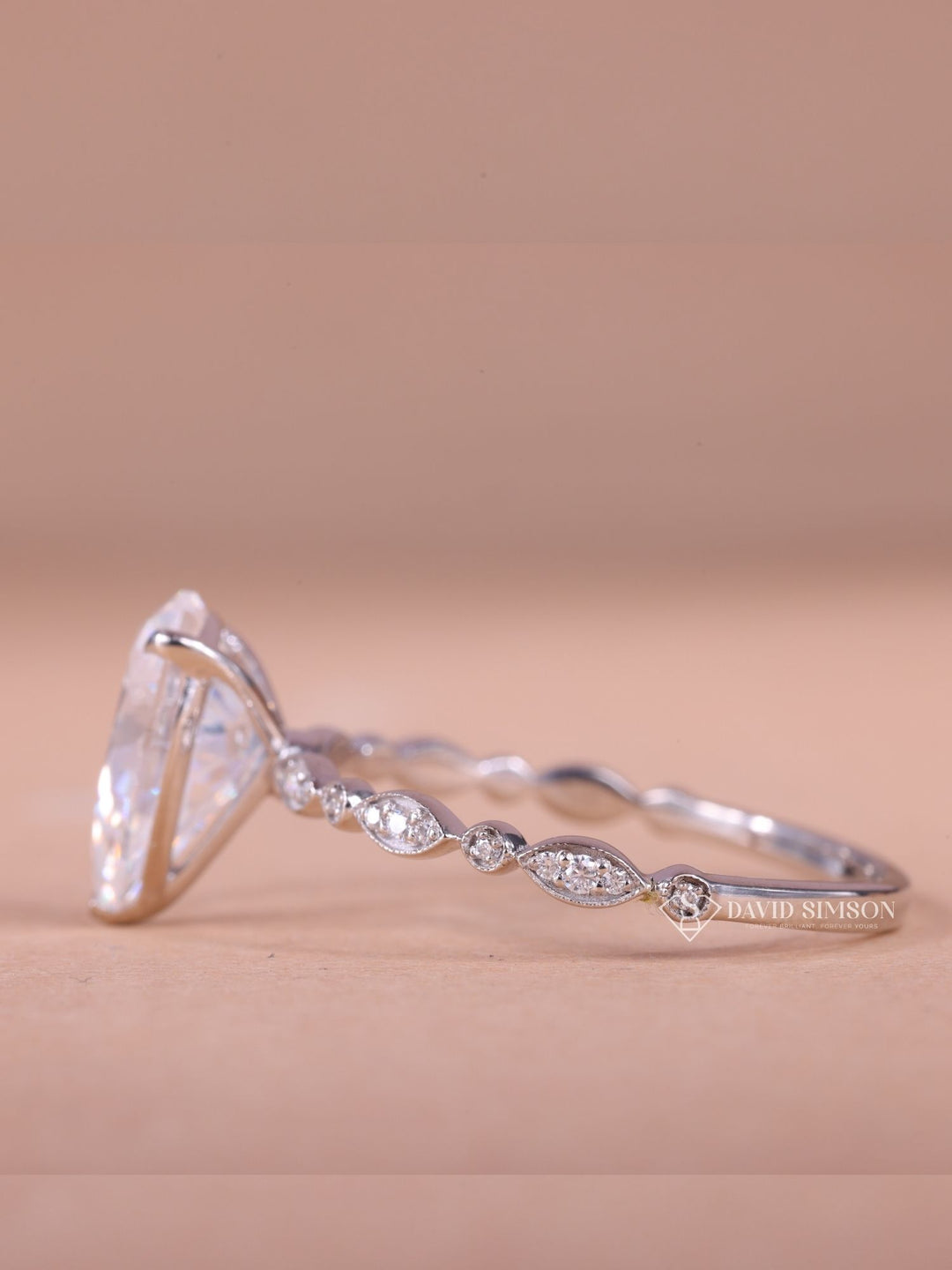 2.0CT-3.0CT Pear Cut Moissanite Vintage Pave Diamond Engagement Ring