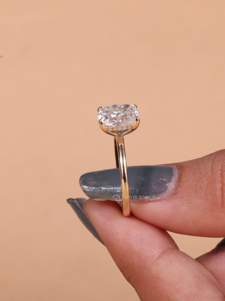 2.50CT-3.50CT Cushion Cut Moissanite Hidden Halo Diamond Engagement Ring