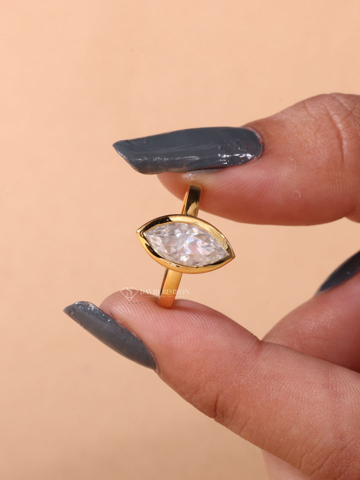 3.0CT-4.0CT Bezel Set Marquise Cut Moissanite Diamond Engagement Ring