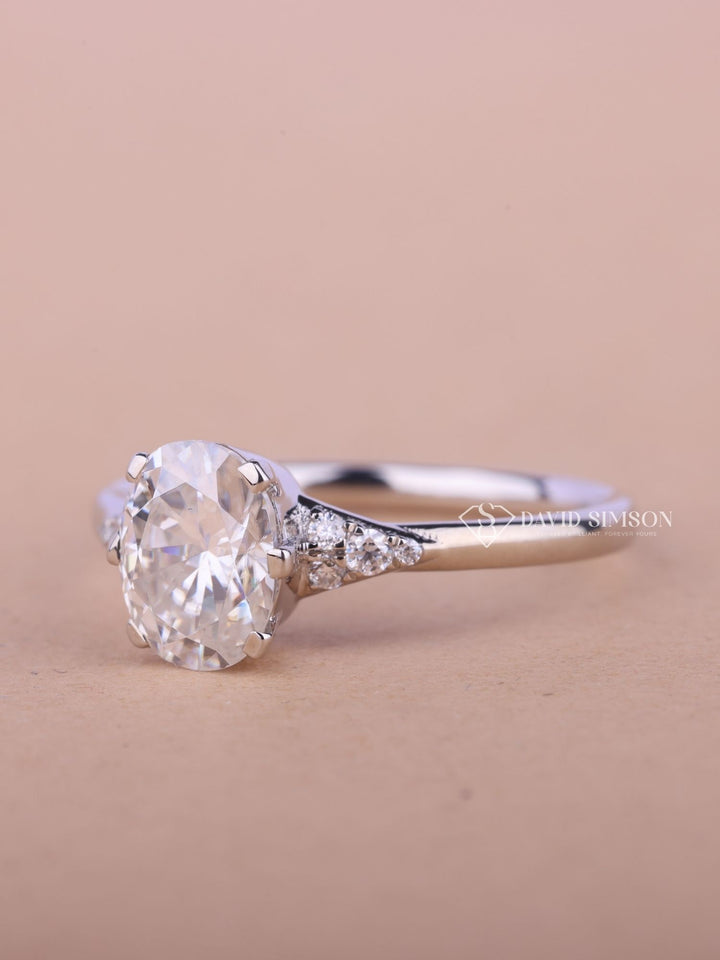 2.0CT-4.0CT Oval Cut Moissanite Cluster Diamond Engagement Ring