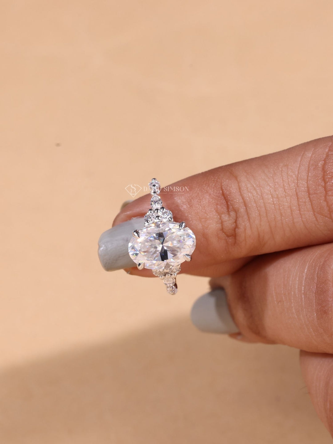 3.0CT-4.0CT Oval Cut Moissanite Cluster Diamond Engagement Ring