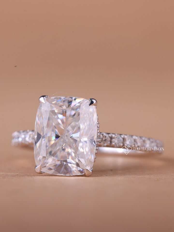 3.0CT-4.0CT Cushion Cut Moissanite Diamond Hidden Halo Engagement Ring