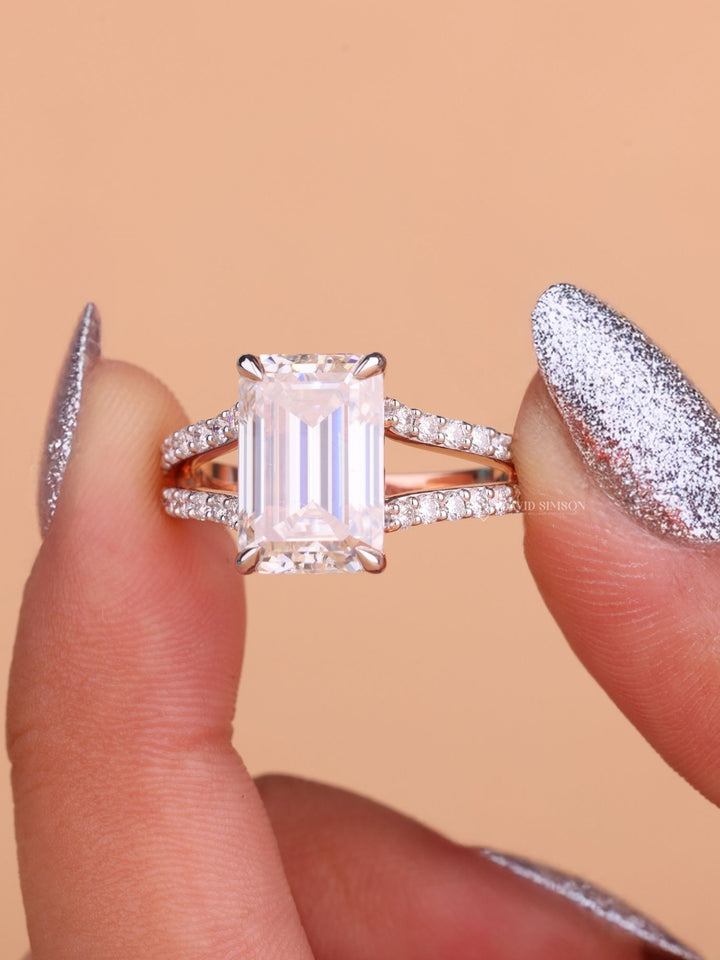 4.0CT-6.0CT Emerald Cut Moissanite Diamond Shank Engagement Ring