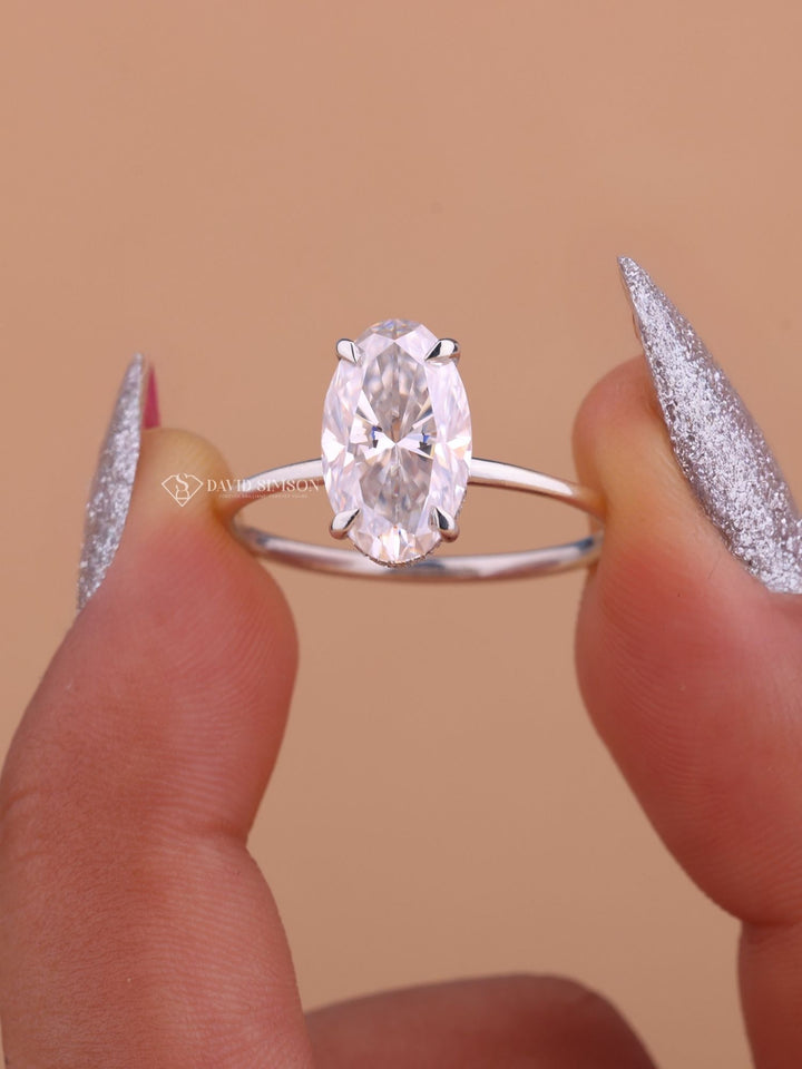 3.0CT-5.0CT Oval Cut Moissanite Diamond Hidden Halo Engagement Ring