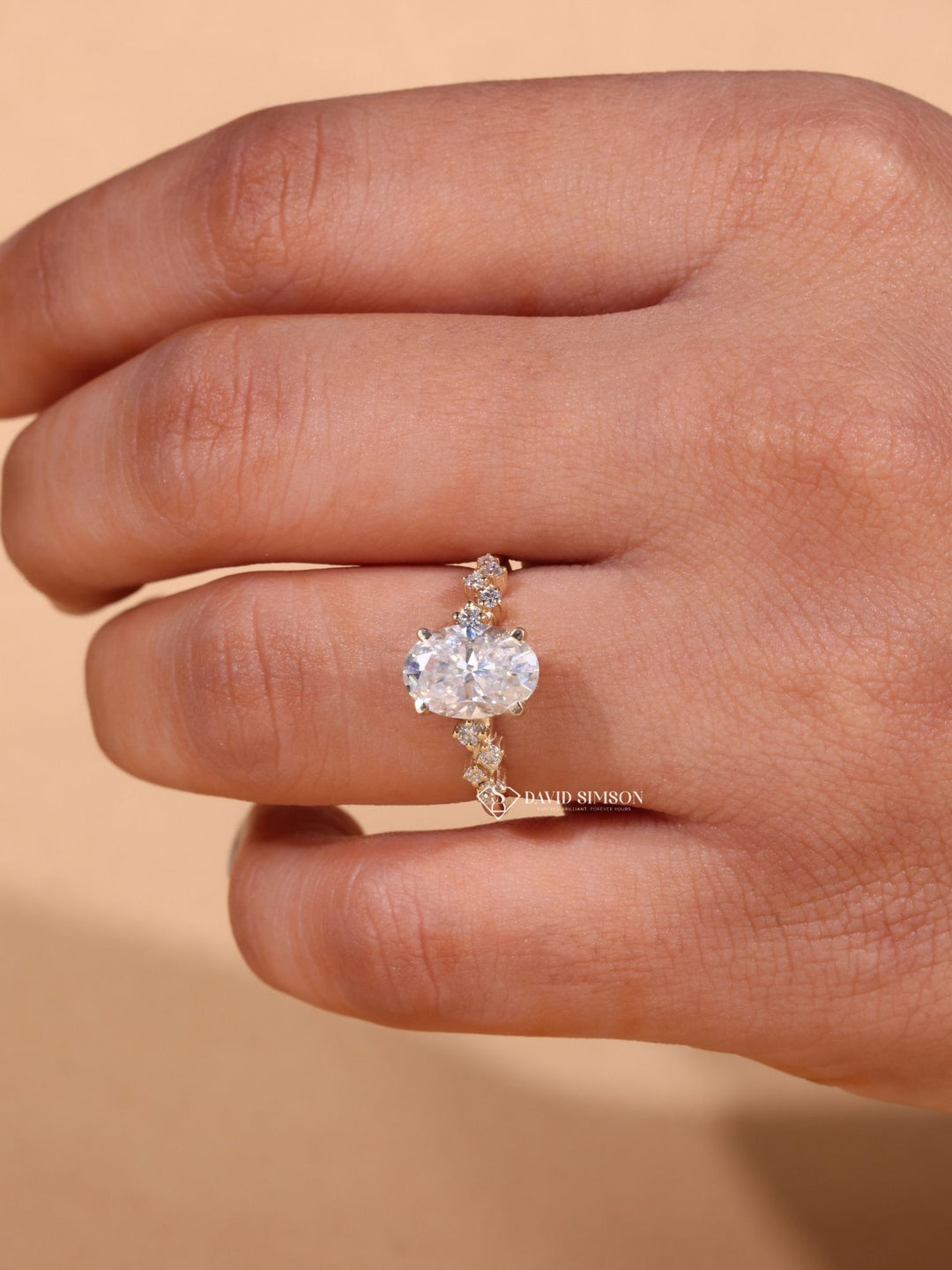 2.0CT-3.0CT Oval Cut Moissanite Zig Zag Diamond Engagement Ring