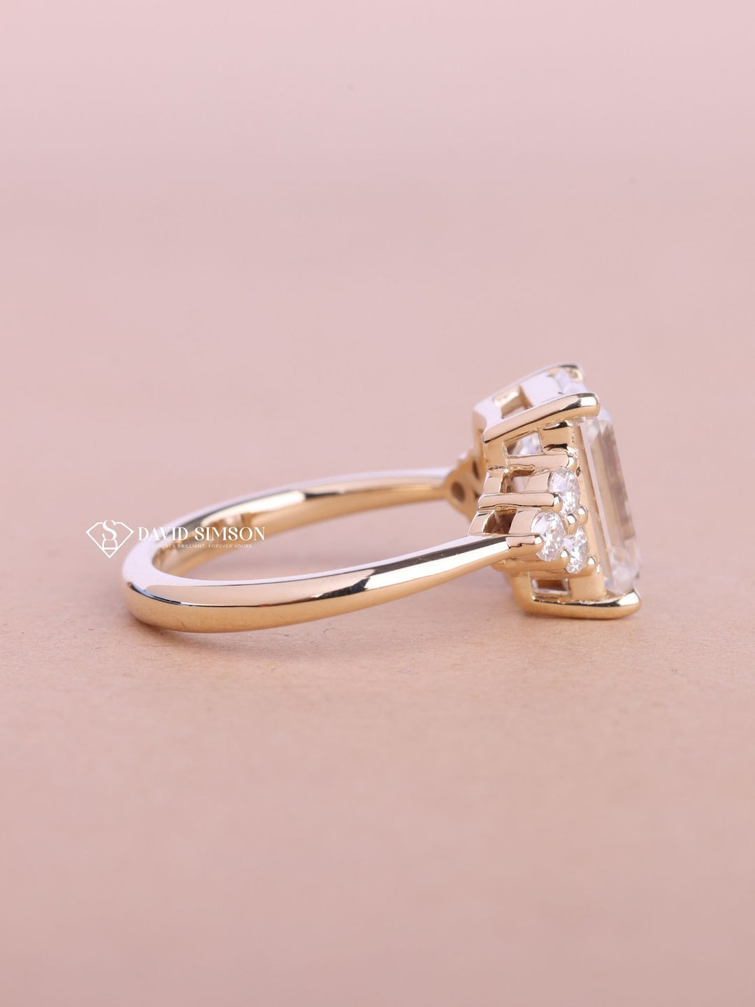 4.50CT-5.50CT Emerald Cut Moissanite Cluster Diamond Engagement Ring