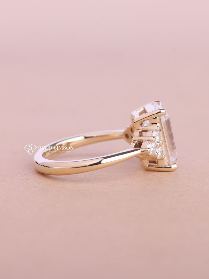 4.50CT-5.50CT Emerald Cut Moissanite Cluster Diamond Engagement Ring