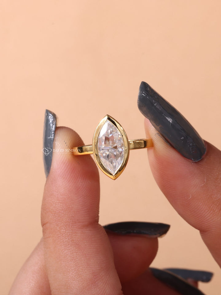 3.0CT-4.0CT Bezel Set Marquise Cut Moissanite Diamond Engagement Ring