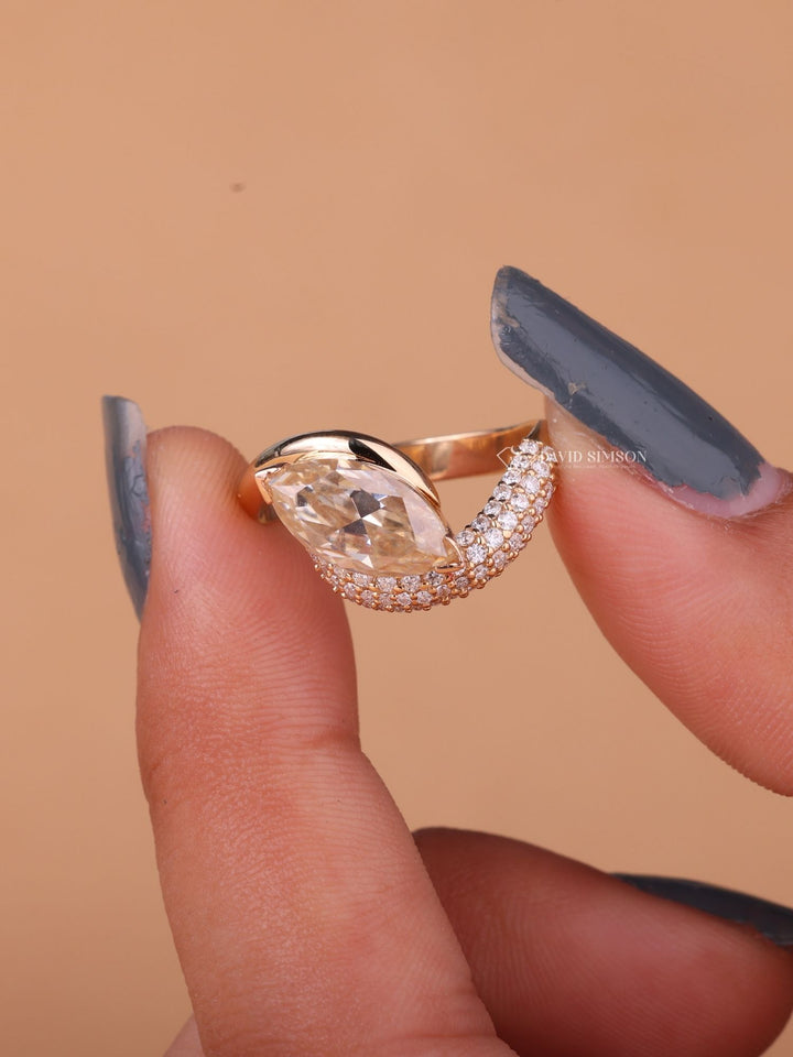 2.50CT-3.50CT Yellow Marquise Cut Moissanite Diamond Unique Engagement Ring