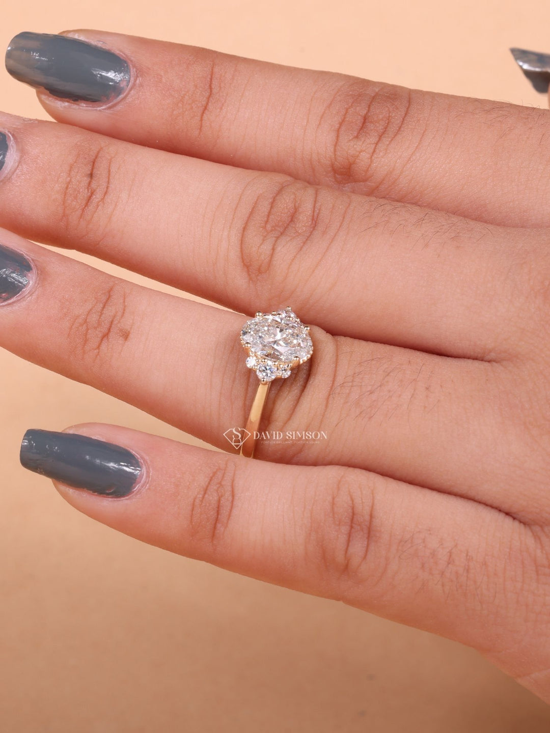 1.0CT-2.0CT Oval Cut Moissanite Diamond Cluster Engagement Ring for Her
