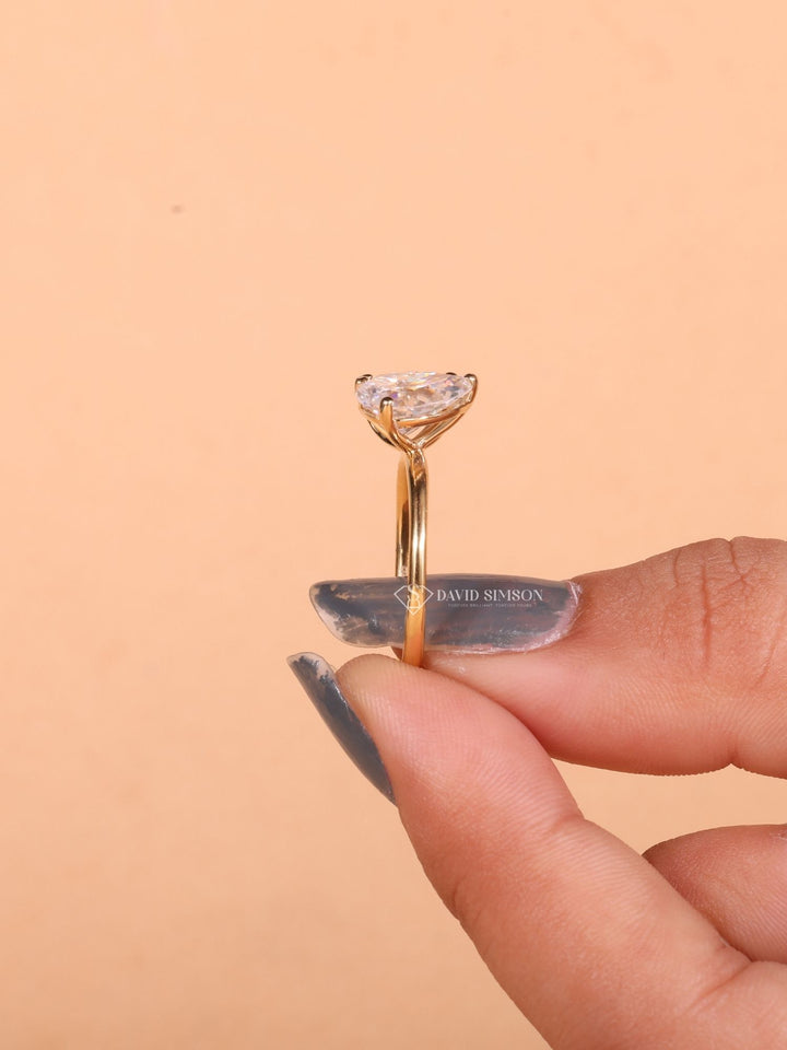 2.0CT Oval &amp; 2.0CT Pear Cut Moissanite Diamond Two Stone Engagement Ring