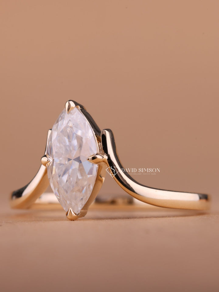 1.0CT-2.0CT Marquise Cut Moissanite Unique Solitaire Diamond Engagement Ring