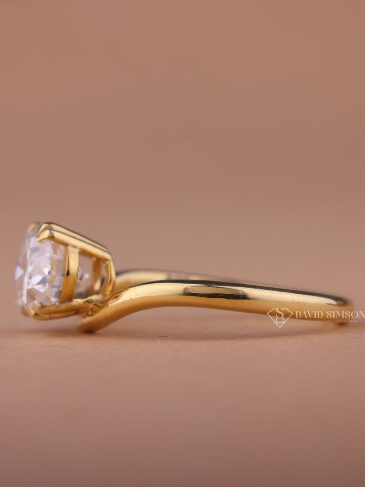 2.50CT-3.50CT Oval Cut Moissanite Diamond Unique Wave Engagement Ring