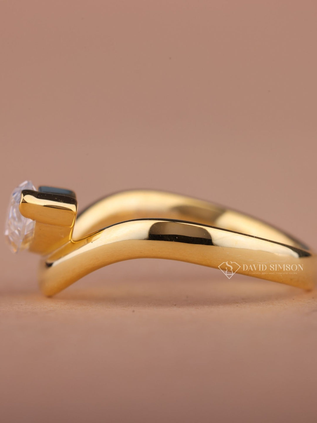 2.0CT-3.0CT East West Marquise Cut Moissanite Diamond Wave Engagement Ring