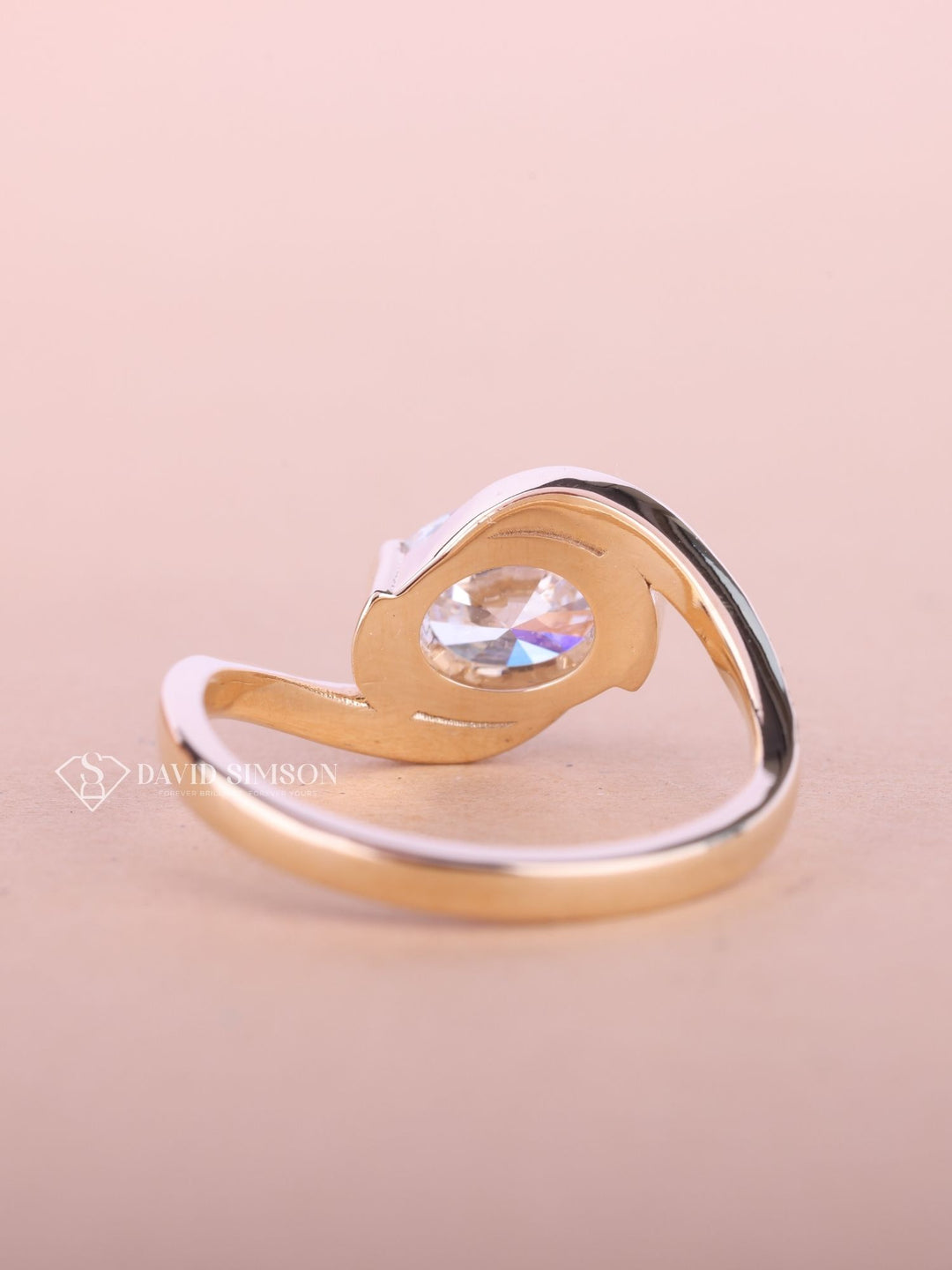 2.0CT-3.0CT East West Oval Cut Moissanite Diamond Bypass Pave Engagement Ring