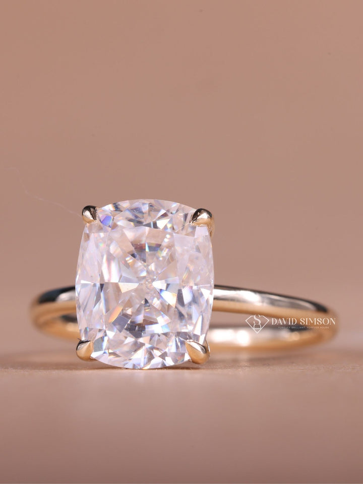 2.0CT-4.0CT Cushion Cut Moissanite Diamond Hidden Halo Engagement Ring