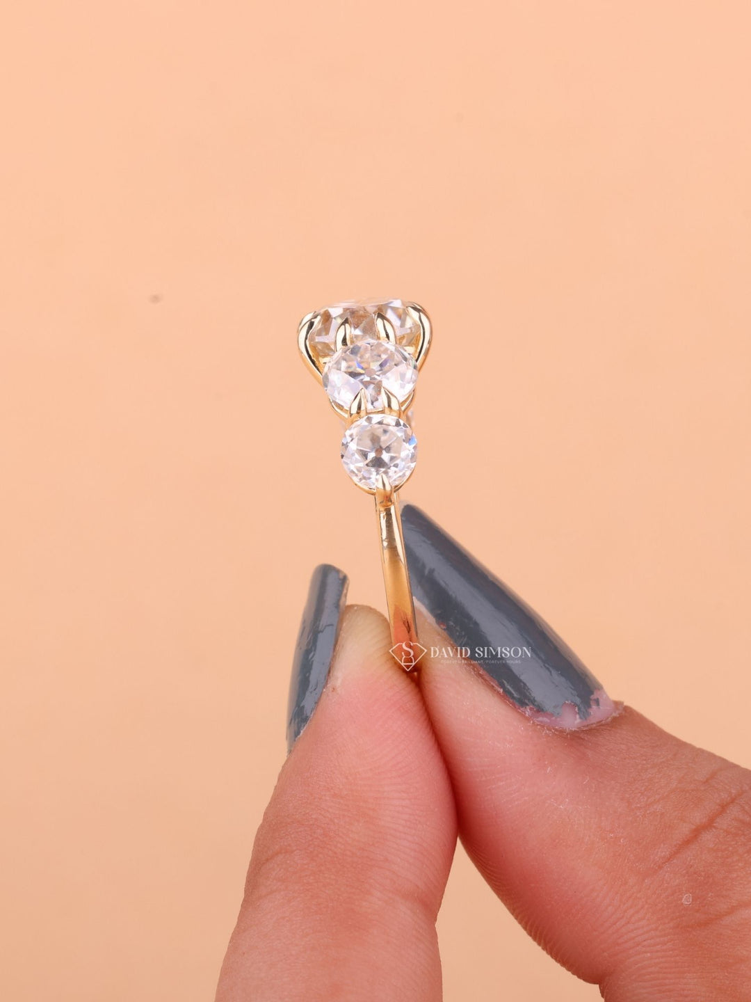 1.0CT-2.0CT Round Old Mine Cut Moissanite Diamond Five Stone Engagement Ring