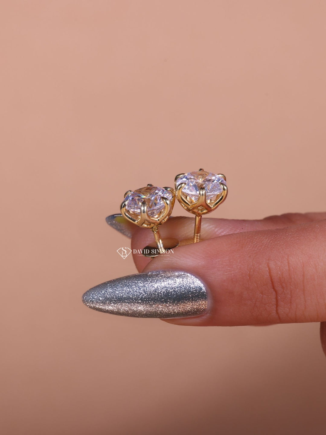 Round Cut Moissanite Diamond Stud Earrings for Her