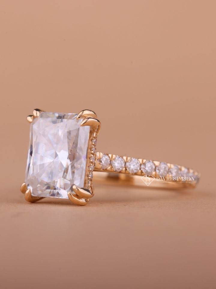 2.0CT-3.0CT Radiant Cut Moissanite Hidden Halo Diamond Engagement Ring