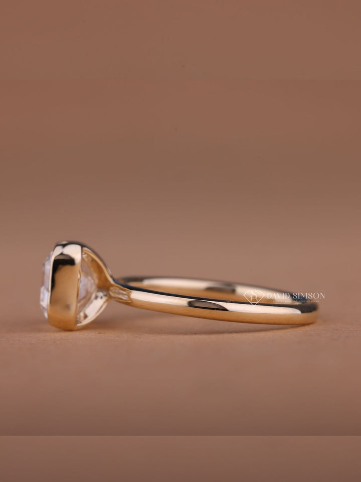 2.0CT-3.0CT East West Emerald Cut Moissanite Diamond Half Bezel Engagement Ring