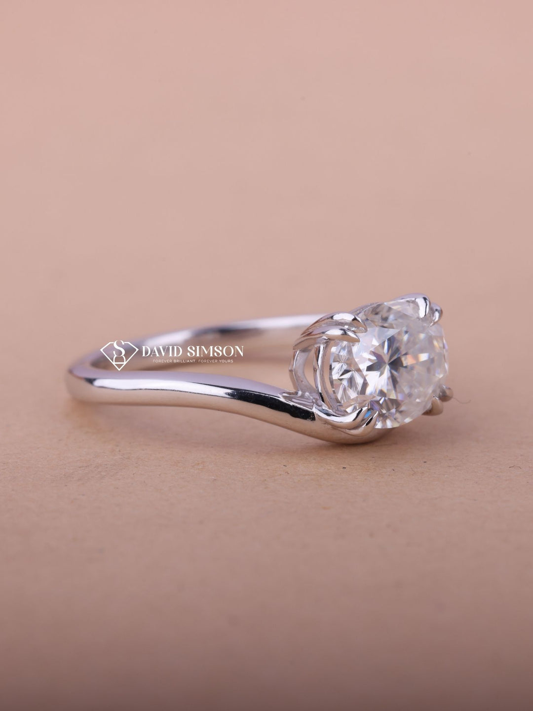 2.0CT-3.0CT East West Oval Cut Moissanite Diamond Wave Engagement Ring