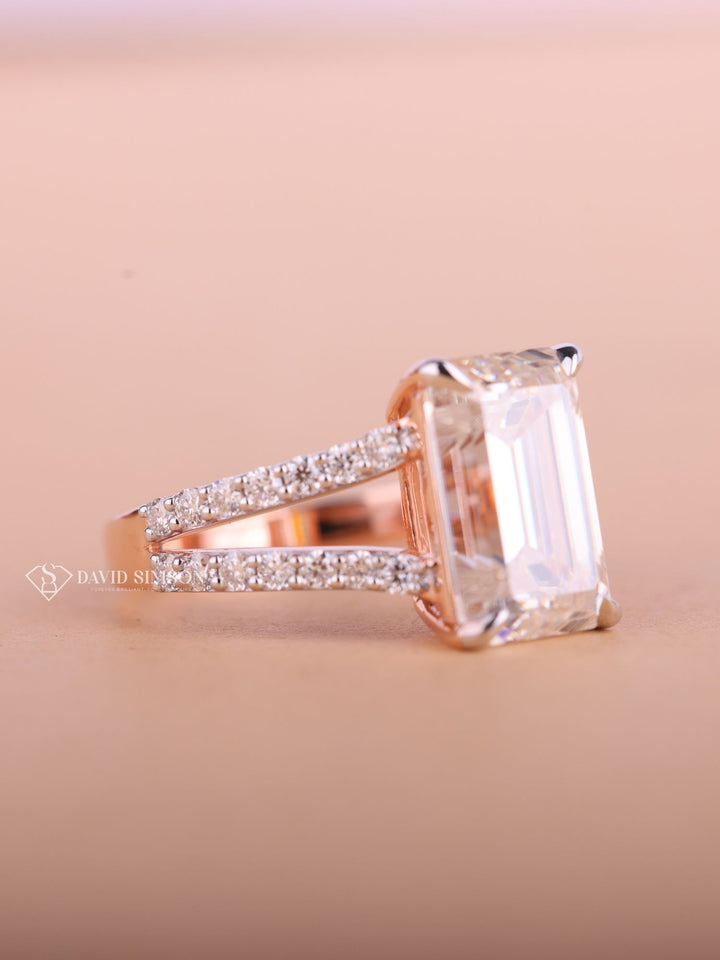 4.0CT-6.0CT Emerald Cut Moissanite Diamond Shank Engagement Ring